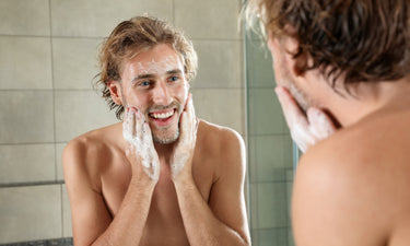 How to manage male acne in your 20s