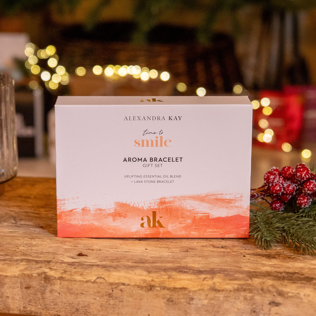 Alexandra Kay Time to Smile Aroma Bracelet Gift Set